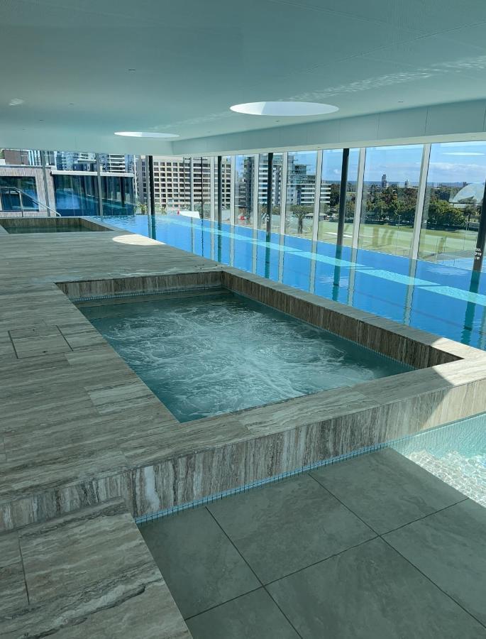 The Fawkner Apartment Bay-View Pool/Gym Free Parking Мельбурн Екстер'єр фото